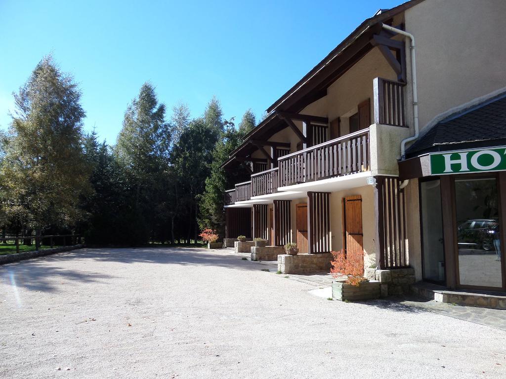 Hotel Le Bastide Nasbinals Zimmer foto